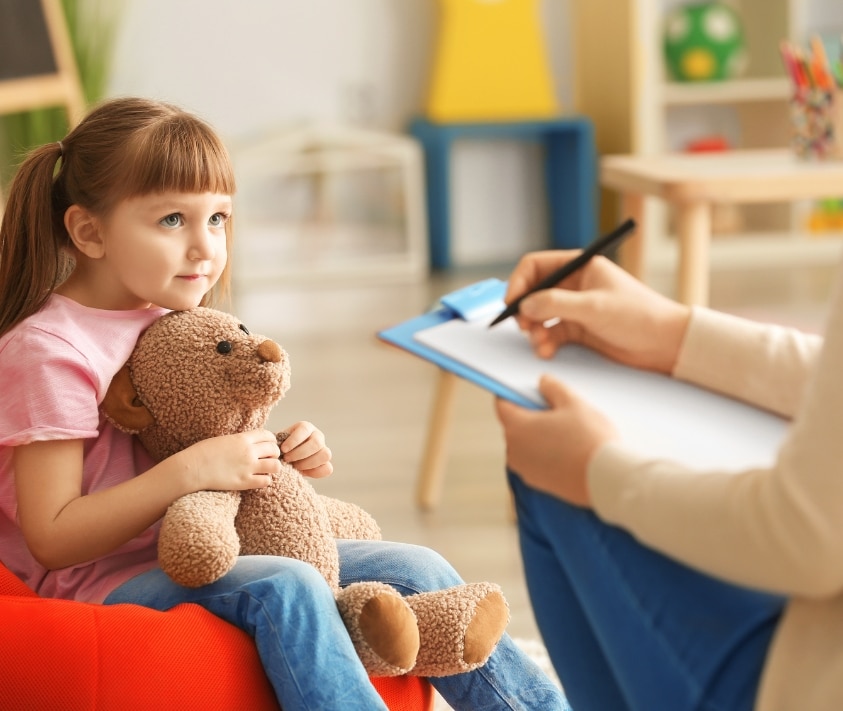 Persona reflexionando sobre emociones